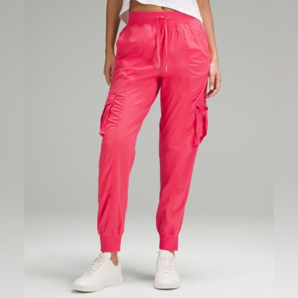 LULULEMON Dance Studio Relaxed Fit Cargo Jogger Size Small *NWOT*
